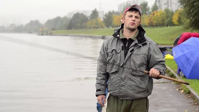 Ловля плотвы на фидер в черте города, в районе Марьино. смотреть онлайн