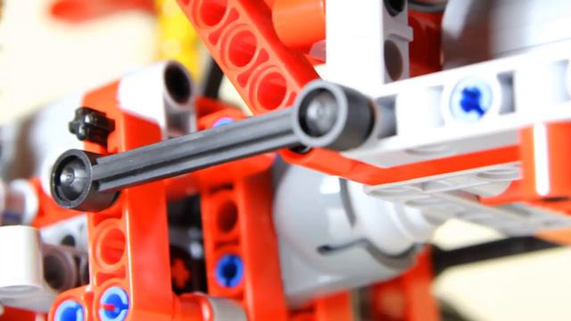 Монстр машина из Лего конструктора. Ежедневный обзор увлекательного хобби смотреть онлайн