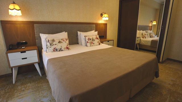 Номер "Люкс" Гостиничный комплекс "Дача" Геленджик. Отдых в Геленджике.