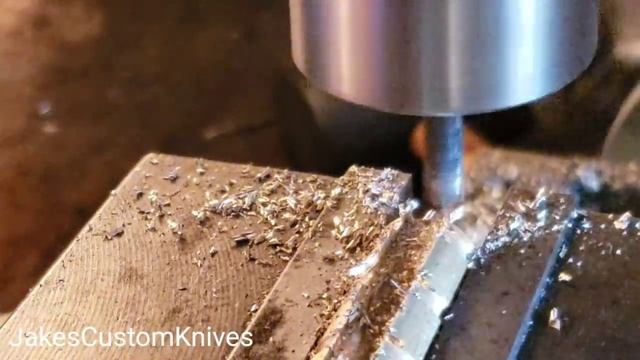 Making A Dagger From Leaf Spring смотреть онлайн