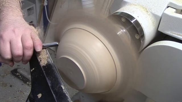 Eine Brettschale Aus Birne Drechseln