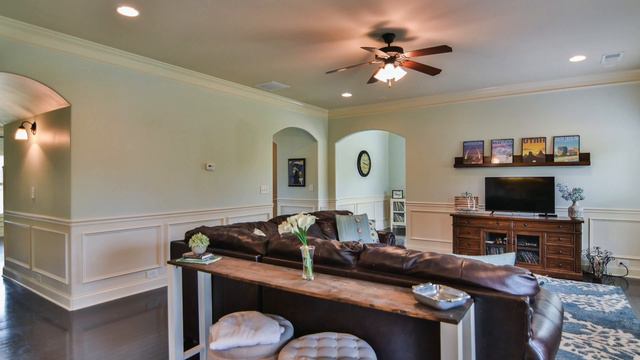 201 Ellington Creek Lane Greer, SC Melissa Tofield Allen Tate смотреть онлайн