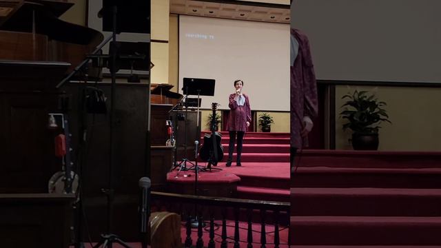 Стих - "Ты знаешь, смирение для мира казалось всегда чудачеством" смотреть онлайн
