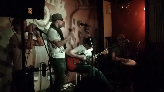 "Круг друзей".В исполнении Булата.Автор-А.Шамарин.30.12.12 смотреть онлайн