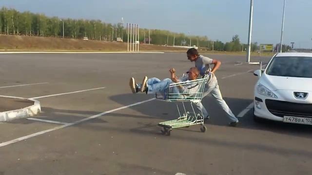 Альберт и Радмир, хюндай смотреть онлайн