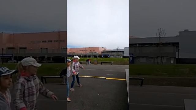 Праздник в Мега парке СПБ смотреть онлайн