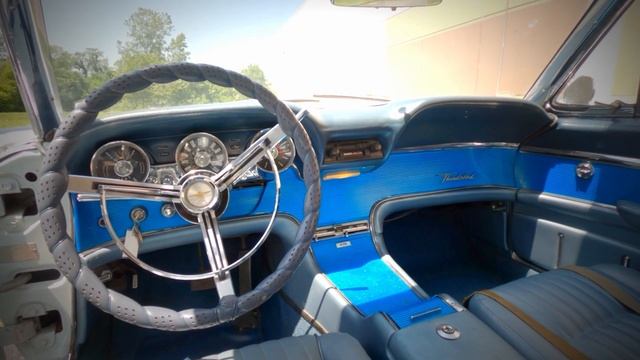 1962 Ford Thunderbird Gateway Classic Cars St. Louis #8430 смотреть онлайн