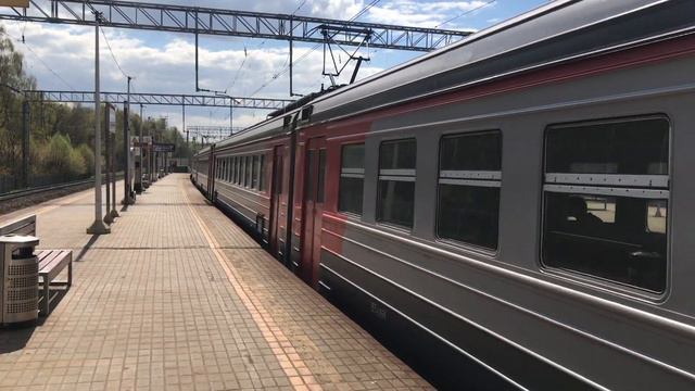Электропоезд ЭД2Т-0037 платформа Яуза смотреть онлайн
