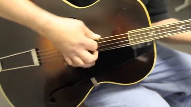Epiphone: A Near Perfect 1930's Masterbilt Regent Tenor смотреть онлайн