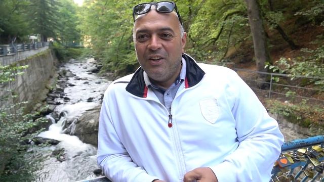 Муж впервые жену в ресторан повел. Анекдот смешной!