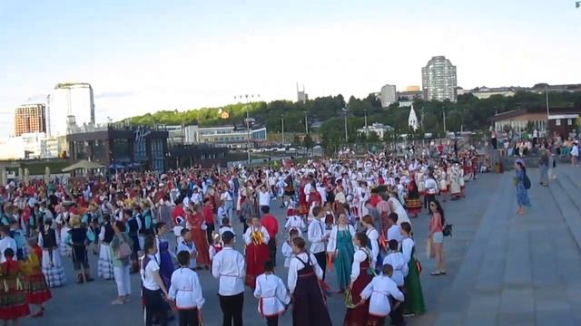 День Республики Чувашия. Хоровод дружбы народов. Чебоксары. 25 июня 2022 смотреть онлайн