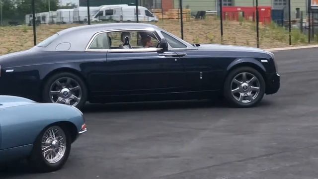 Mac Drives The Rolls Royce Phantom Coupe Test Drive смотреть онлайн