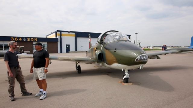1st Fighter Jet Flight + Turbulent Warbird Formation over charity event for kids - Flying VLOG смотреть онлайн