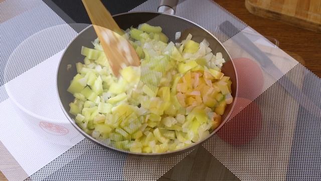 Шакшука. Яичница шакшука. Завтрак. Овощи с яйцами. Рецепты ПП. смотреть онлайн