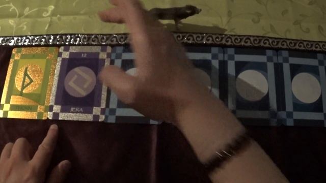 Rune Cards Draw for 23.04.-06.05.2021 (Runes, Runen, ASMR-style) смотреть онлайн
