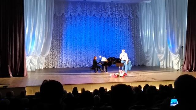 Любит не любит я руки ломаю...(муз. Д. Тухманов, ст. В. Маяковский) смотреть онлайн