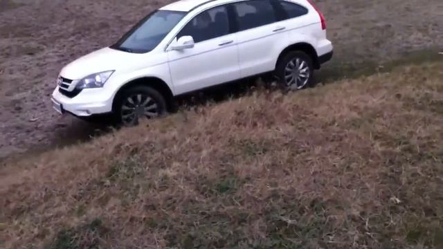 Honda CR-V 2.2 A/T little climbing смотреть онлайн