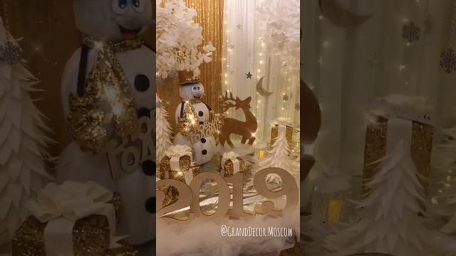 Новогодняя Фотозона « 2019 смотреть онлайн