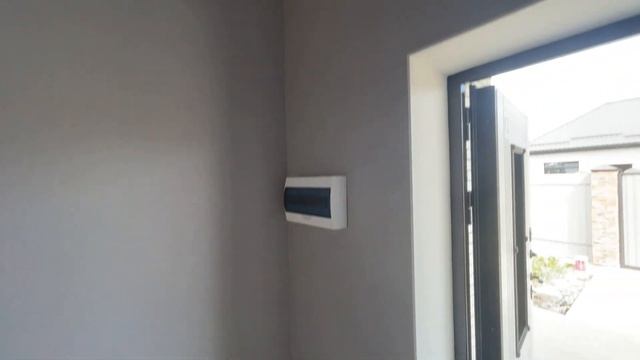 Дом у школы с ремонтом и ГАЗом в Краснодарском крае п. Южный смотреть онлайн