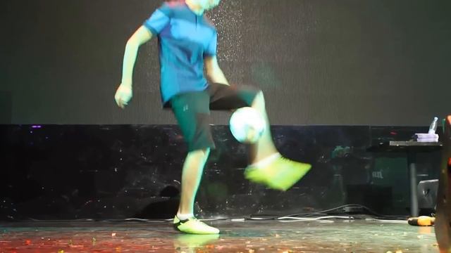 Фристайл виртуоз ЧЕМПИОН РОССИИ ИГОРЬ ОЛЕЙНИК смотреть онлайн