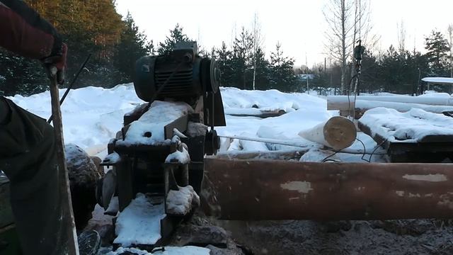 Окорочно строгальный станок для бревен. Самоделка! смотреть онлайн