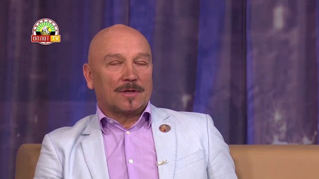 «Без темы» Часть 2: Художественный руководитель заслуженного ансамбля танца УССР «Зарево» Павел Тру смотреть онлайн
