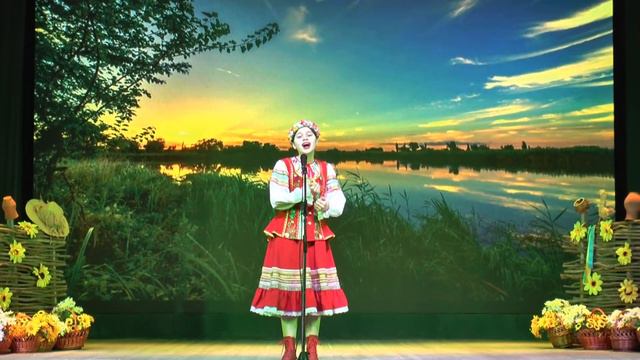 Солистка вокальной группы «Кубаночка» Алина Кузьменко "Ой, то ни вечер" кубанская народная песня смотреть онлайн