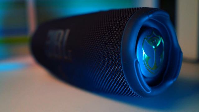 JBL Charge 5 ,,Tomorrowland Edition,, vs JBL Flip 4 (100% volume) | Megéri a JBL Flip 4 2021 ben? смотреть онлайн