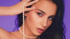 Почему Адель Вейгель ушла из 8 го сезона шоу Холостяк по собственному желанию