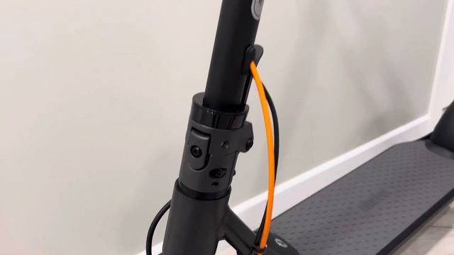 Ninebot by Segway KickScooter F30P смотреть онлайн