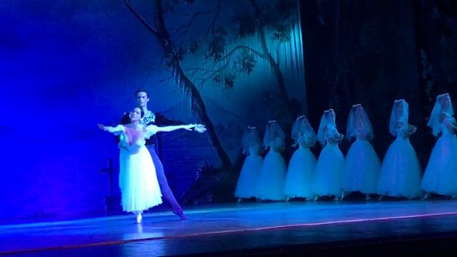 Adan: Giselle vs Vilis. Soloists Of The Grand Opera, Paris. Адан: Жизель против вилис. смотреть онлайн