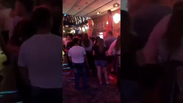 Анапа. Все до сих пор думают ,что внутри клубов п.Витязево так скучно ,вы ошибаетесь смотреть онлайн