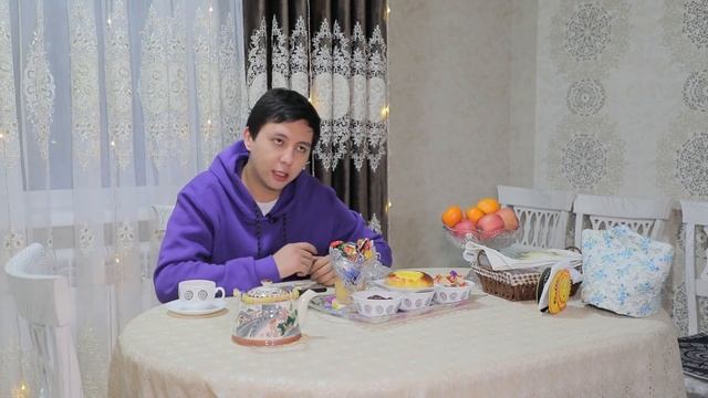 Men Kimman? Keling Tanishamiz