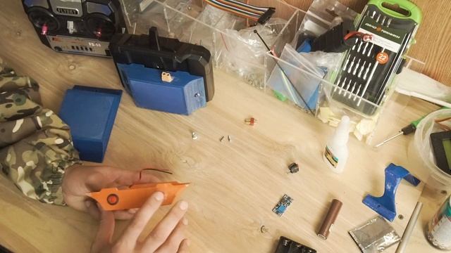 Рыбалка без батареек или как увеличить время работы пульта смотреть онлайн