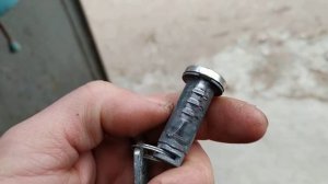 Замена личинки дверной ручки девятка.