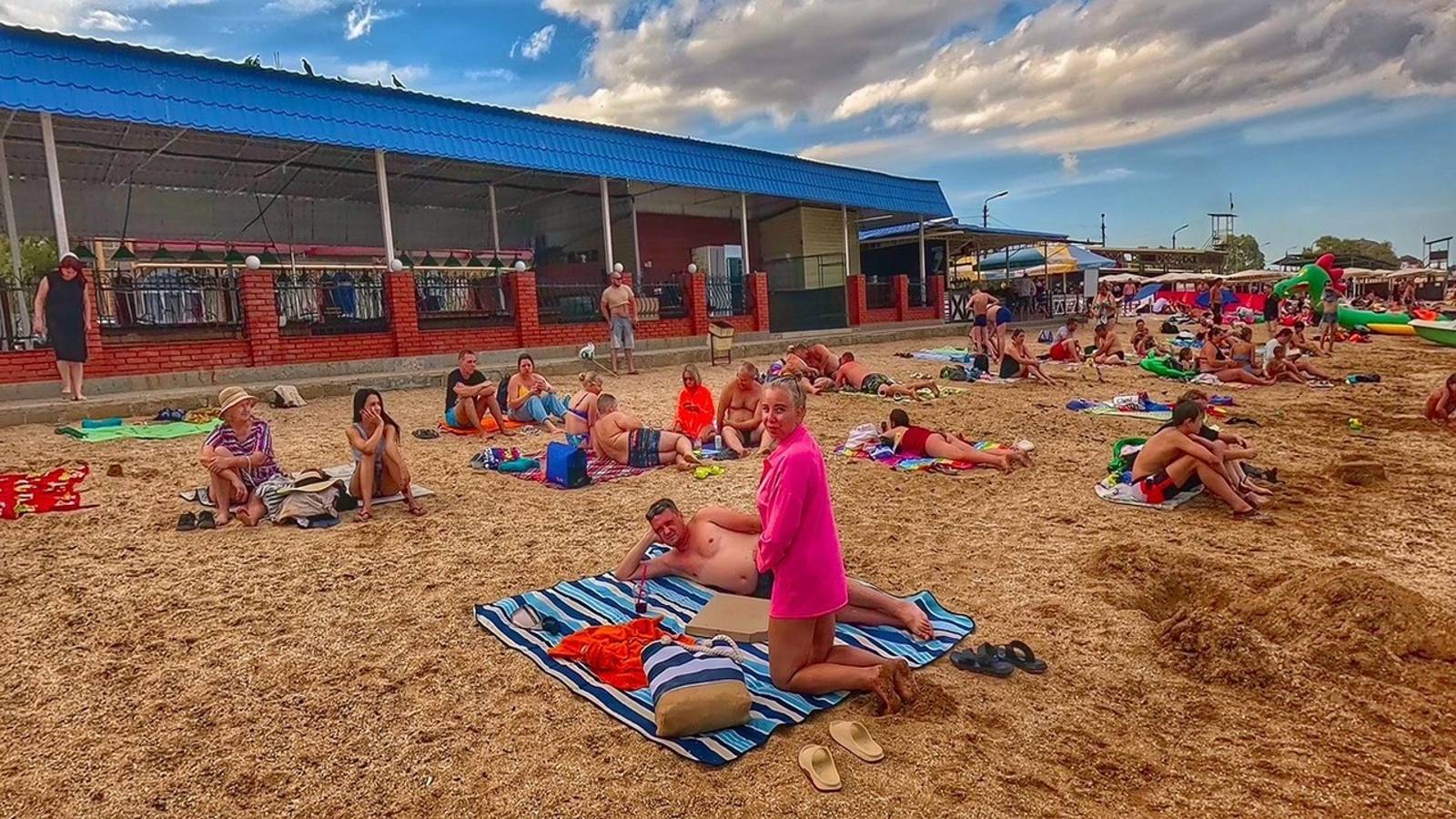 ФЕОДОСИЯ - неужели так скучно? МНЕНИЕ ТУРИСТОВ. Обстановка в Крыму СЕГОДНЯ. смотреть онлайн