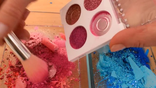 Pink vs Blue - Mixing Makeup Eyeshadow Into Slime ASMR смотреть онлайн