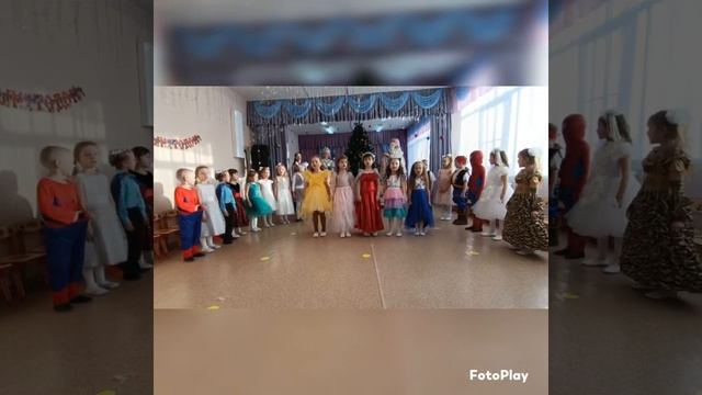Новогодний утренник. Подготовительная группа "В" смотреть онлайн