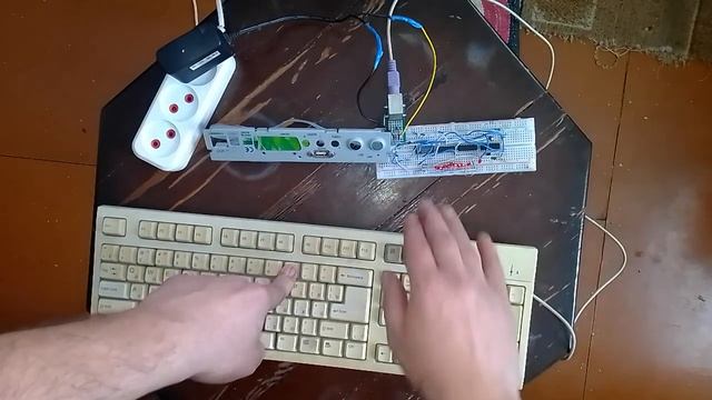 ZX Spectrum PS/2 (стандартная клавиатура) смотреть онлайн