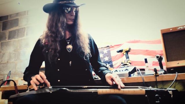 STAR SPANGLED BANNER on the 3- STRING SHOVEL GUITAR! | Justin Johnson смотреть онлайн