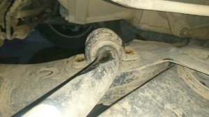 Замена втулок переднего стабилизатора на Hunday Grand Starex (Хендай Гранд Старекс дизель 2008г.)