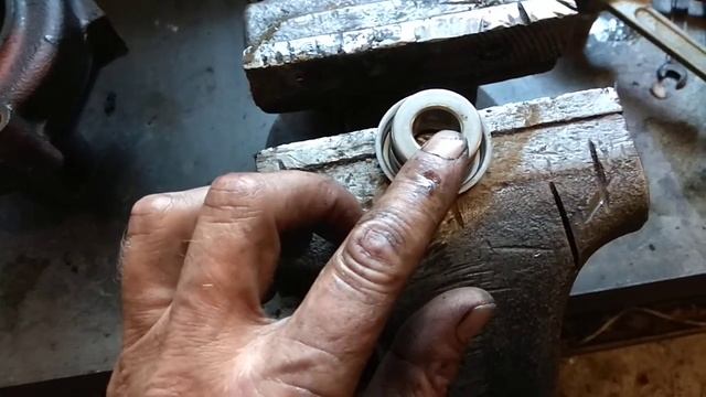 Ремонт водяного насоса Кировца К-744 Р2,двигатель ТМЗ (Тутаевский моторный завод)