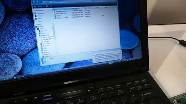 USBIF Demonstrates USB Power Delivery Charging Notebook and Display смотреть онлайн