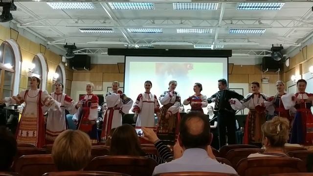 Такой в Москве снегопад! Одну посылку отправила Другую получила. Привет из доковидного былого смотреть онлайн