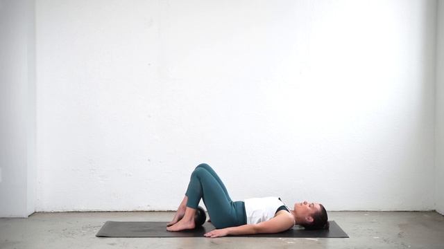 MINI BALL PILATES CLASS | 25 MIN