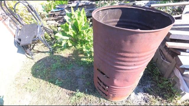 НА ДАЧЕ СЖИГАЕМ САДОВЫЙ МУСОР смотреть онлайн