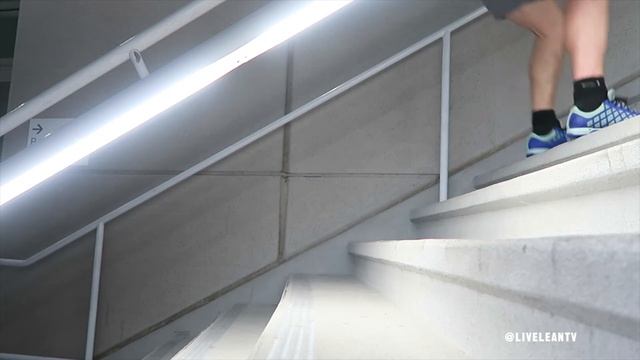 How To Do A SQUAT JUMP UP STAIRS | Exercise Demonstration Video and Guide смотреть онлайн