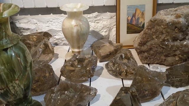 16. Знакомство с Алуштой - отель Аквамарин, набережная, музей самоцветов. смотреть онлайн