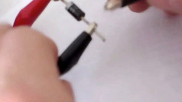 Зачем подключать диод к магнитному замку