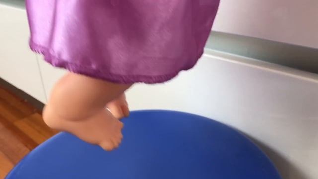 Видео для девочек с Куклой Пупсик Беби Элайв конфеты Чупа Чупс